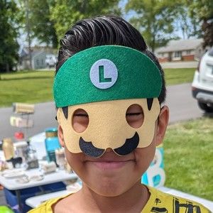 Meet your Posher, Posh